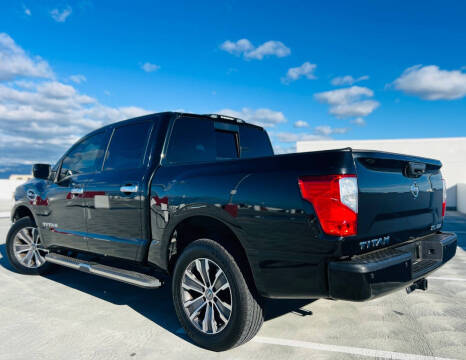 2017 Nissan Titan SL