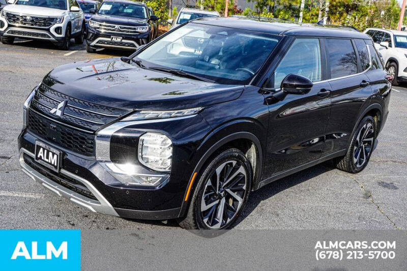 2023 Mitsubishi Outlander SE