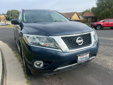 2013 Nissan Pathfinder Platinum