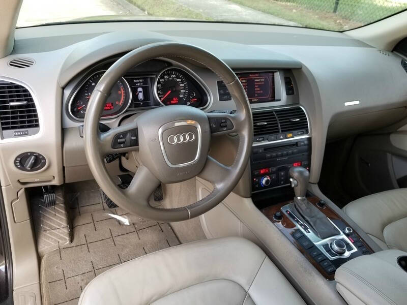 2009 Audi Q7 Premium photo 23