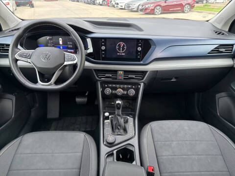 2024 Volkswagen Taos SE 4Motion
