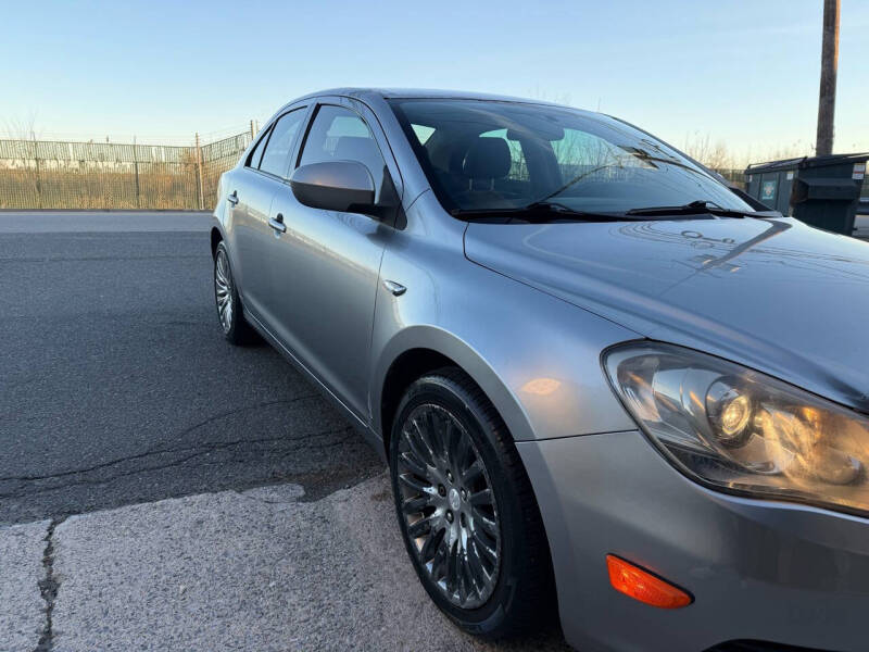 2013 Suzuki Kizashi SE photo 10