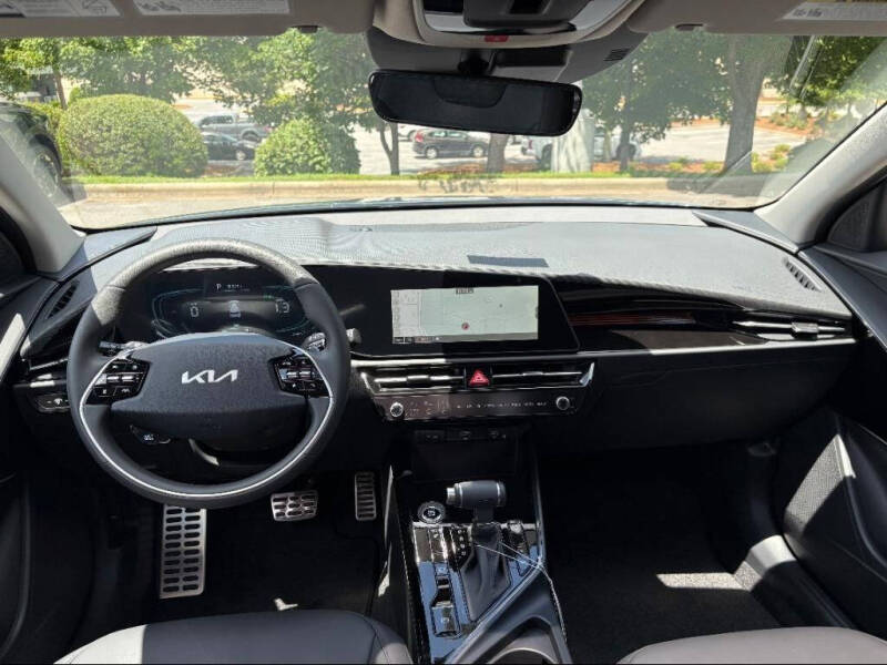 2025 Kia Niro EX Touring