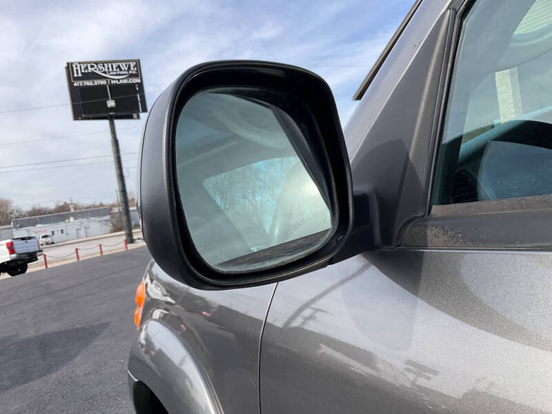 2004 Toyota Sequoia Limited