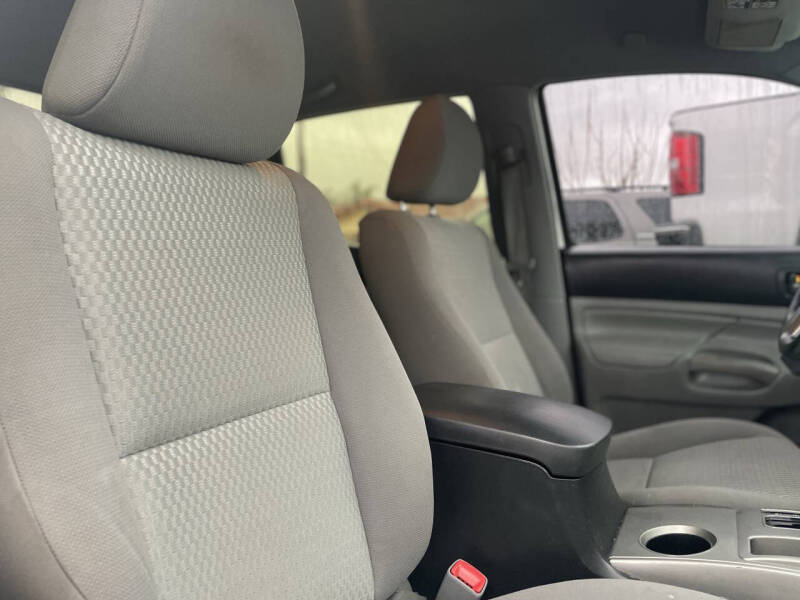 2006 Toyota Sequoia SR5