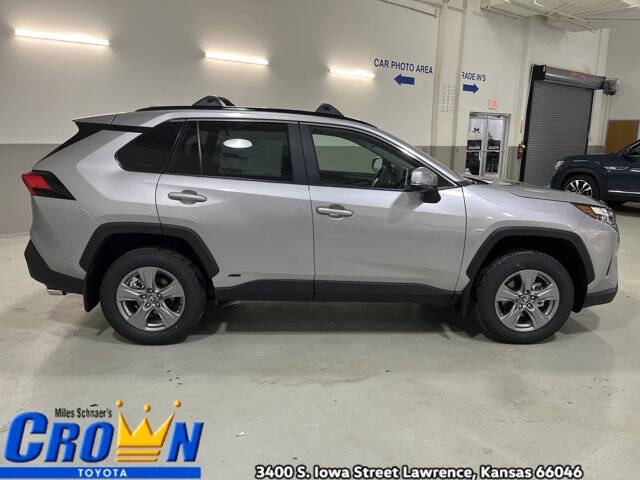 2025 Toyota RAV4 Hybrid XLE