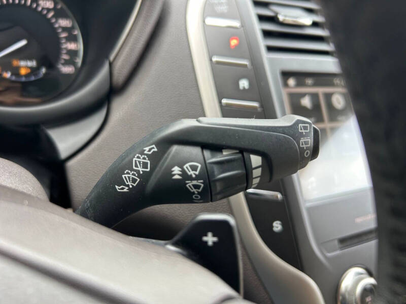 2017 Lincoln MKC Select