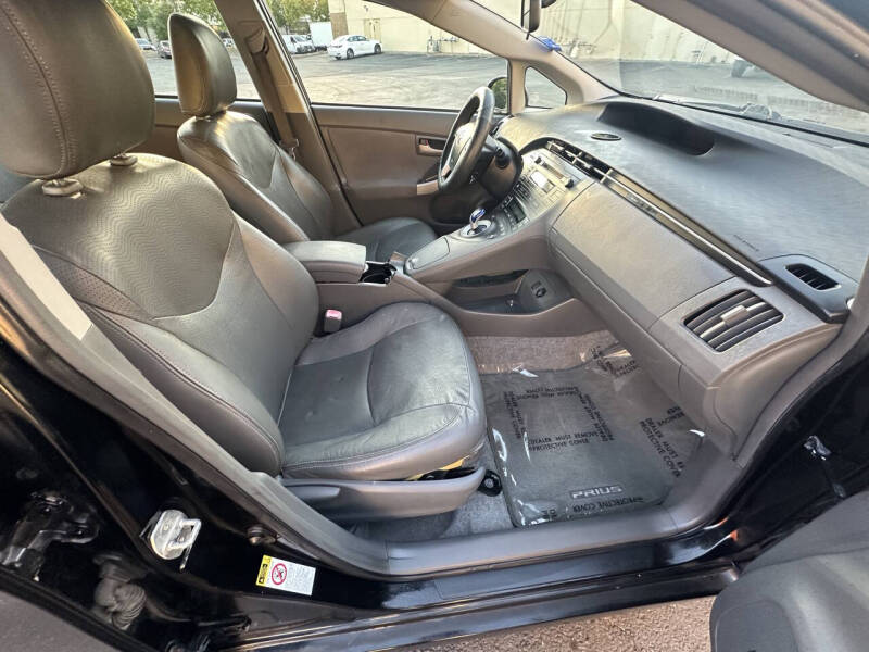 2010 Toyota Prius II