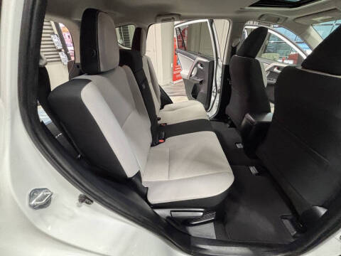 2017 Toyota RAV4 Hybrid XLE