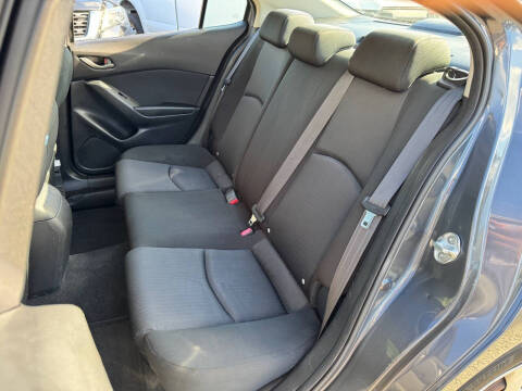 2014 Mazda MAZDA3 i Sport