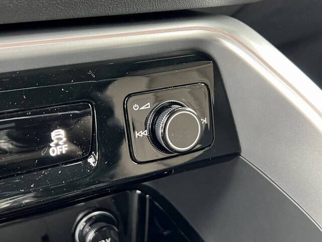 2025 Audi Q5 quattro Prestige TFSI