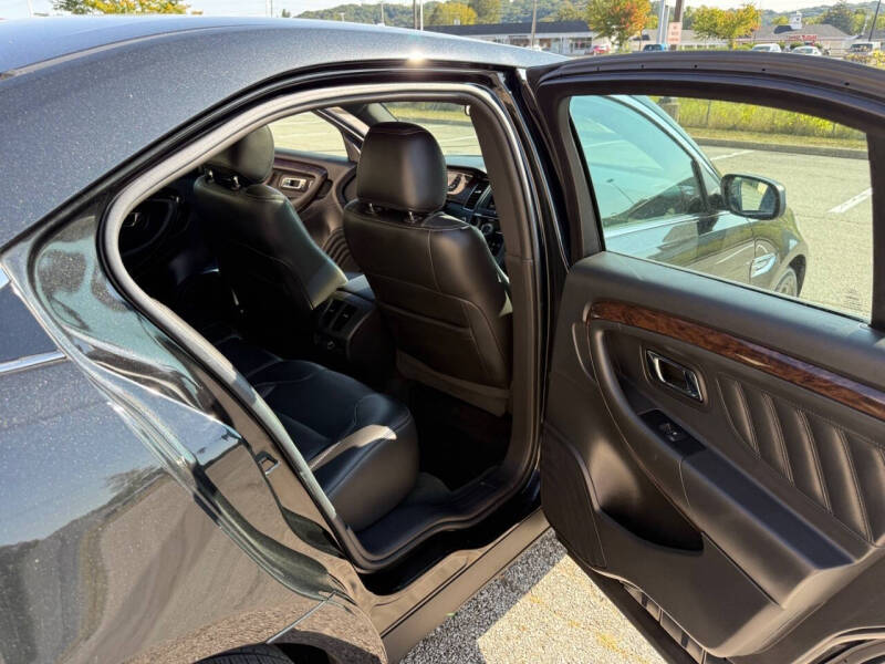 2014 Ford Taurus Limited