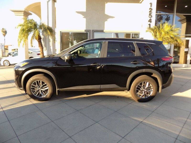 2025 Nissan Rogue S