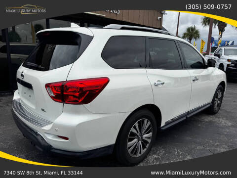 2020 Nissan Pathfinder SL