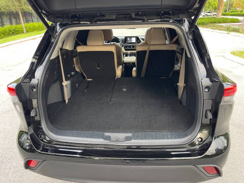 2022 Toyota Highlander XLE