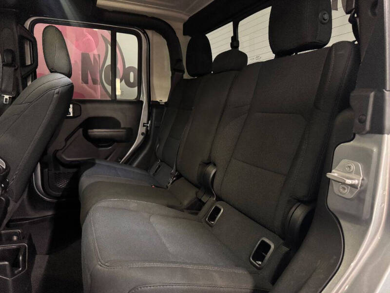 2021 Jeep Gladiator Willys