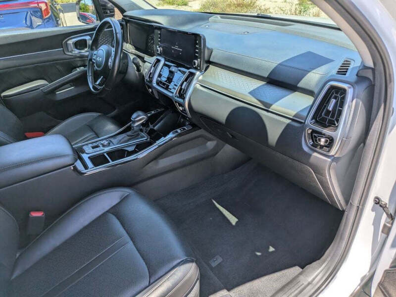 2023 Kia Sorento SX