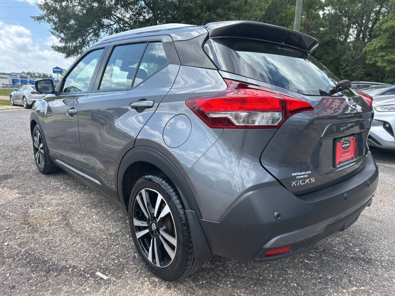 2020 Nissan Kicks SR