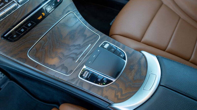 2020 Mercedes-Benz GLC GLC 300