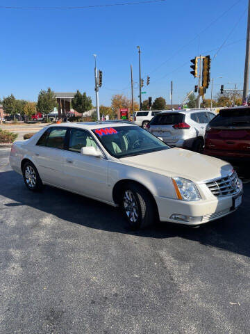 2009 Cadillac DTS for sale at Corner Choice Motors in West Allis WI