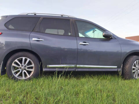 2014 Nissan Pathfinder Platinum