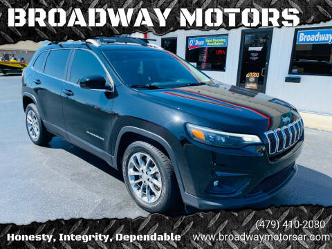 2019 Jeep Cherokee for sale at BROADWAY MOTORS in Van Buren AR