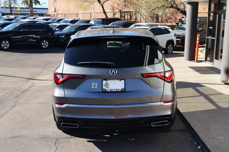 2023 Acura MDX w/Tech