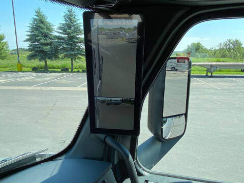 2026 Freightliner Cascadia