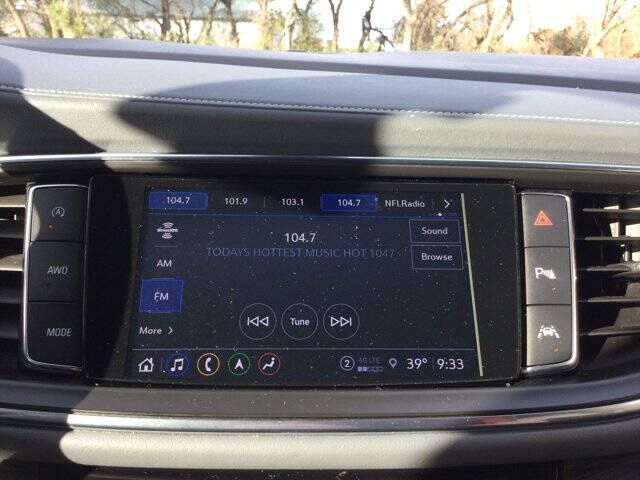 2022 Buick Enclave Essence