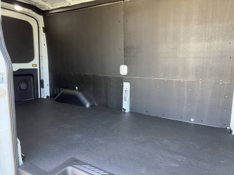 2025 Ford Transit 250