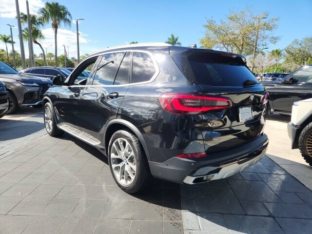2023 BMW X5 sDrive40i