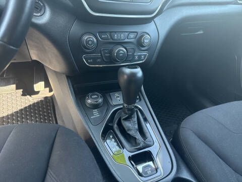 2019 Jeep Cherokee Latitude