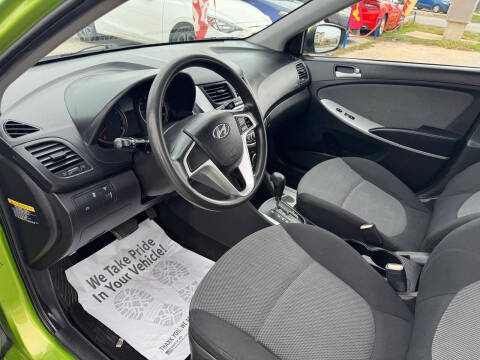 2013 Hyundai Accent GS