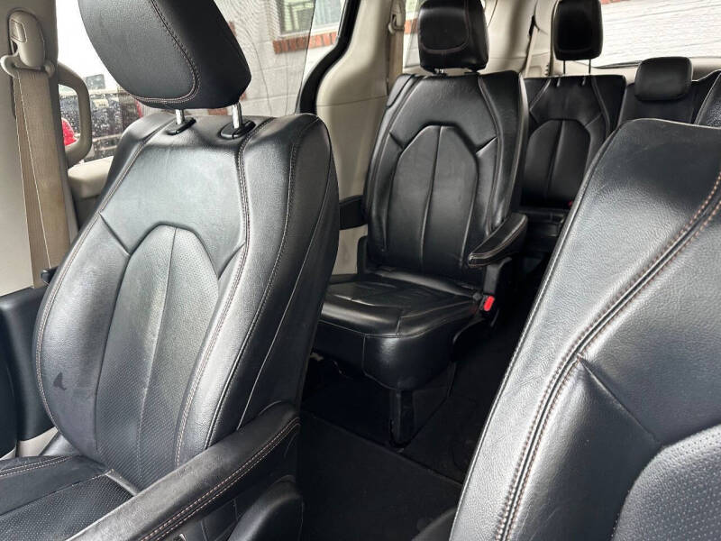 2018 Chrysler Pacifica Touring L