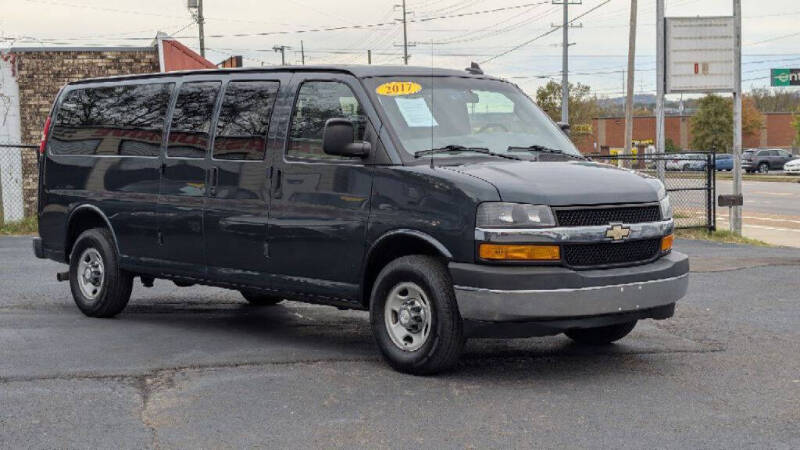 2017 Chevrolet Express LT 3500
