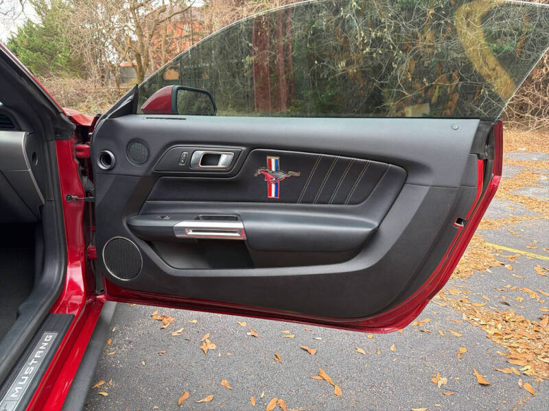 2021 Ford Mustang EcoBoost Premium