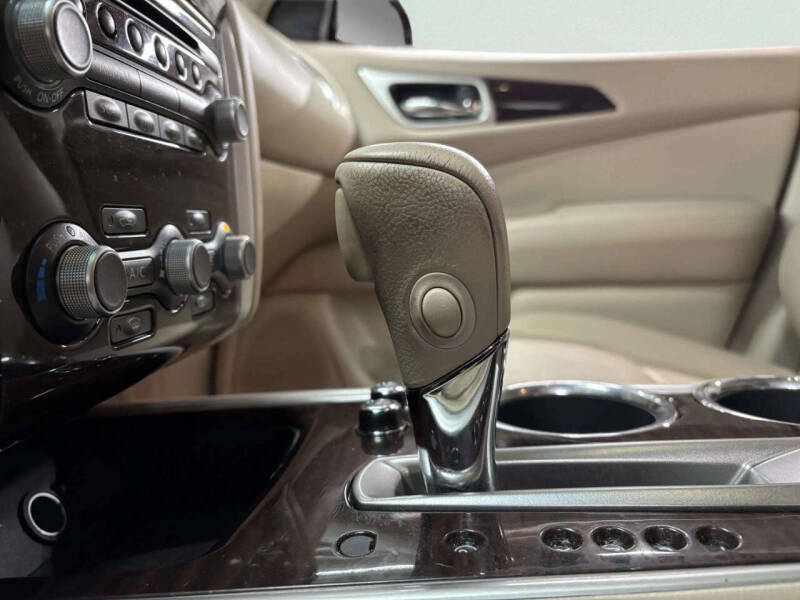 2013 Nissan Pathfinder Platinum