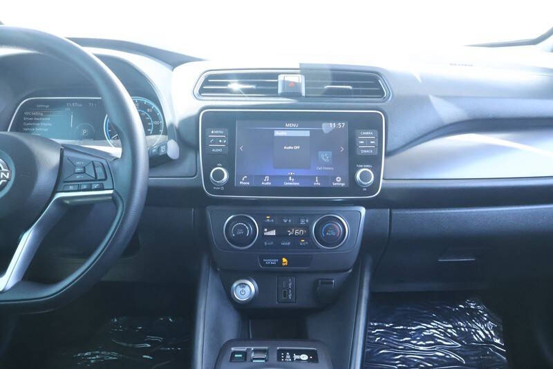 2023 Nissan LEAF S