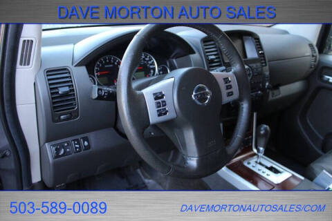 2011 Nissan Pathfinder LE