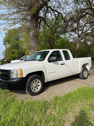 2013 Chevrolet Silverado 1500 for sale at BARROW MOTORS in Campbell TX