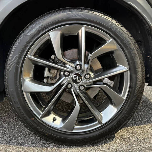 2019 Infiniti QX50 Essential