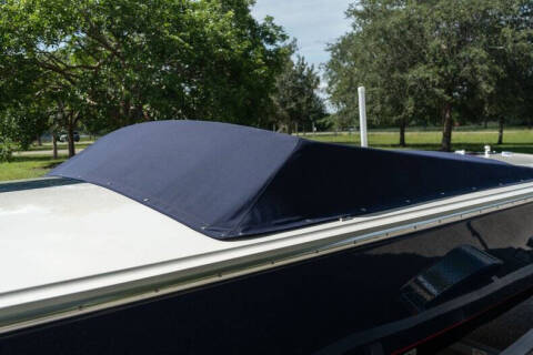 1994 Donzi Marine Classic 22