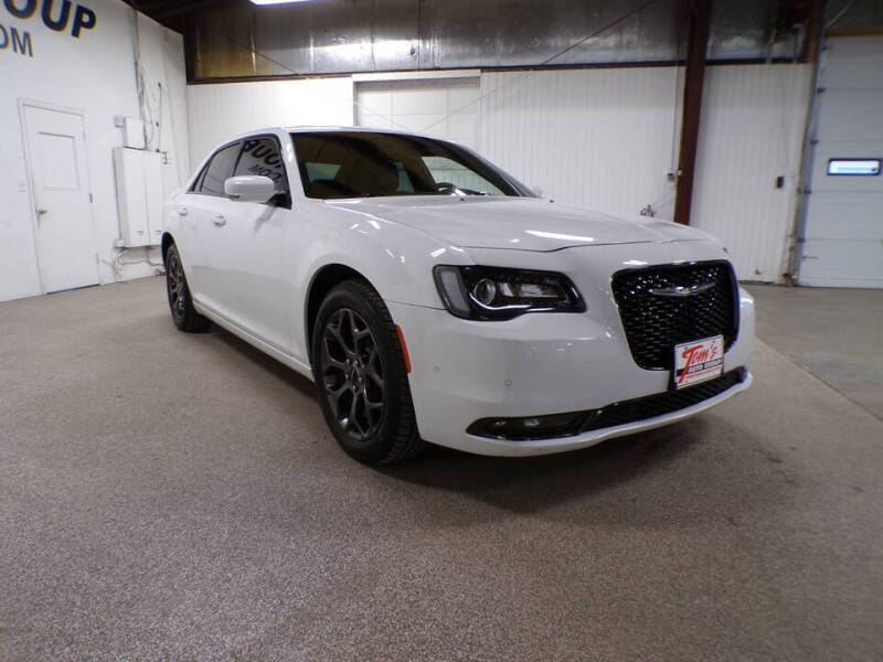 2017 Chrysler 300