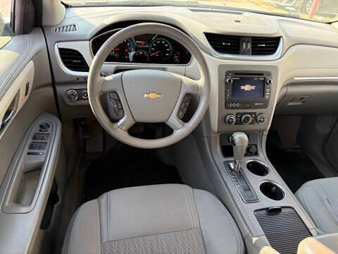 2017 Chevrolet Traverse LS