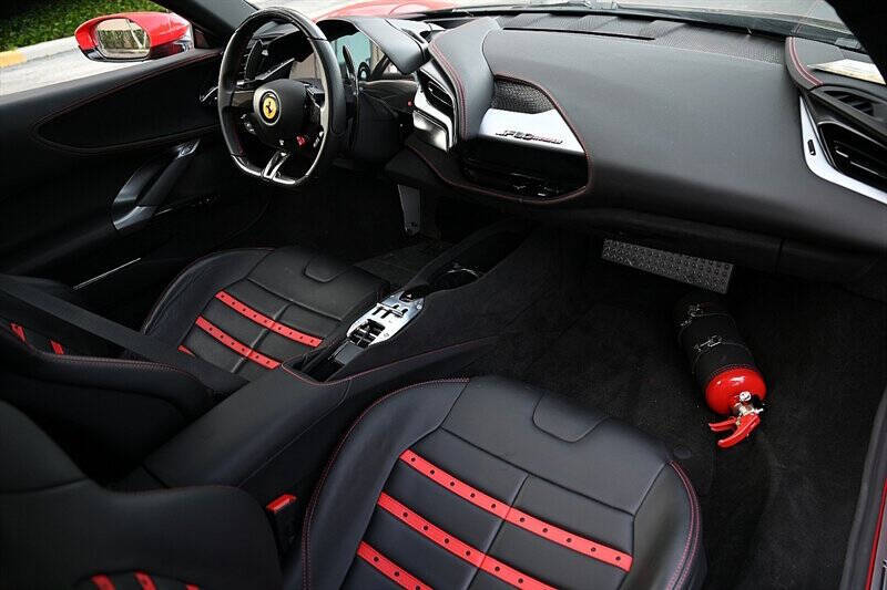 2021 Ferrari SF 90 12