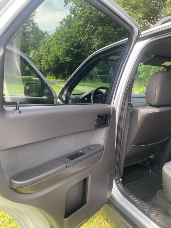 2011 Ford Escape XLT