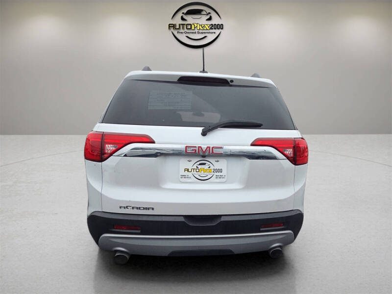 2019 GMC Acadia SLE-2
