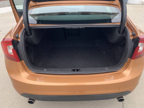 2013 Volvo S60 T5 Premier