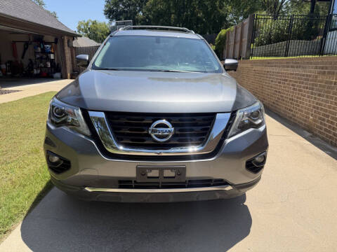 2017 Nissan Pathfinder Platinum