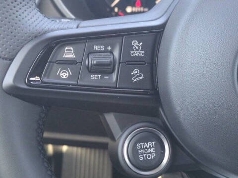 2025 Alfa Romeo Stelvio